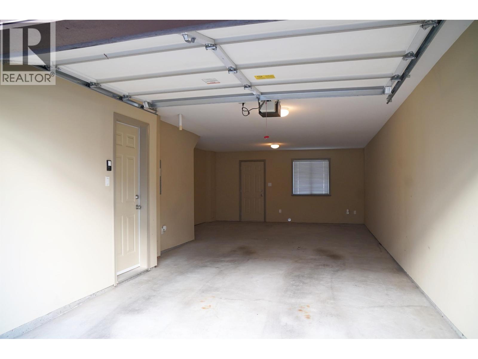 8 7700 Abercrombie Drive Property Photo 22