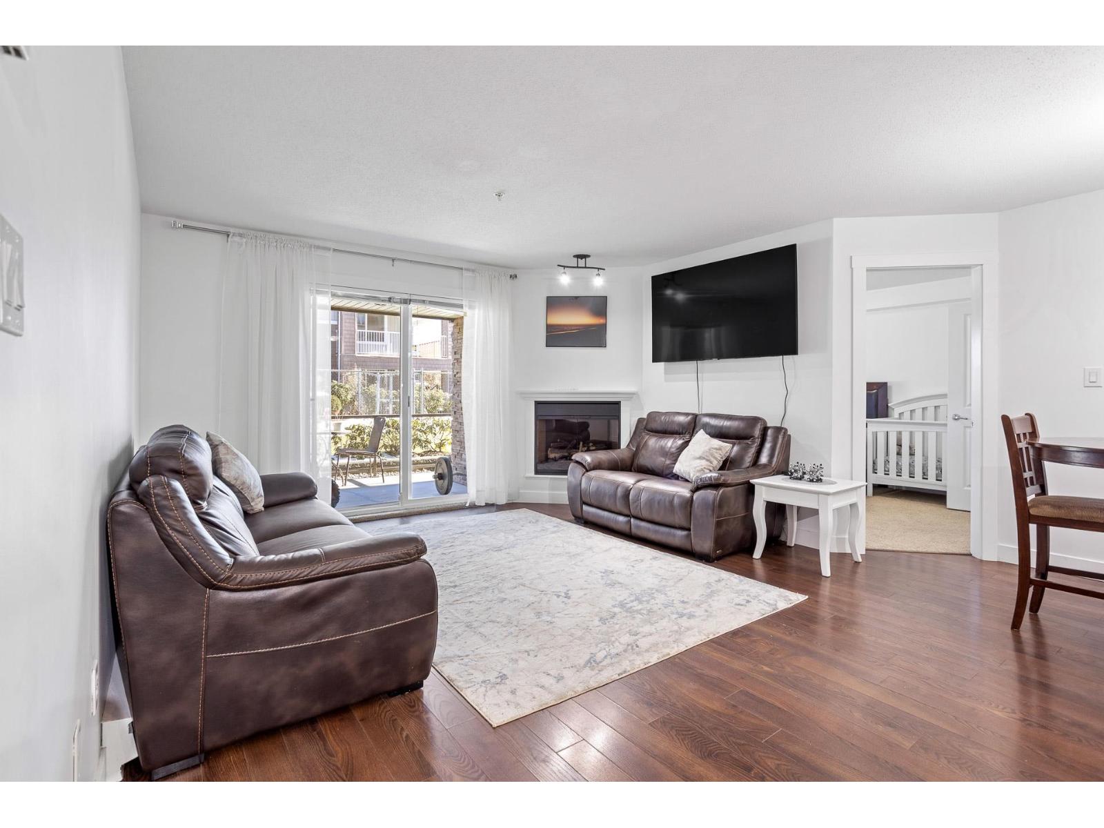 107 2038 Sandalwood Crescent Property Photo 6