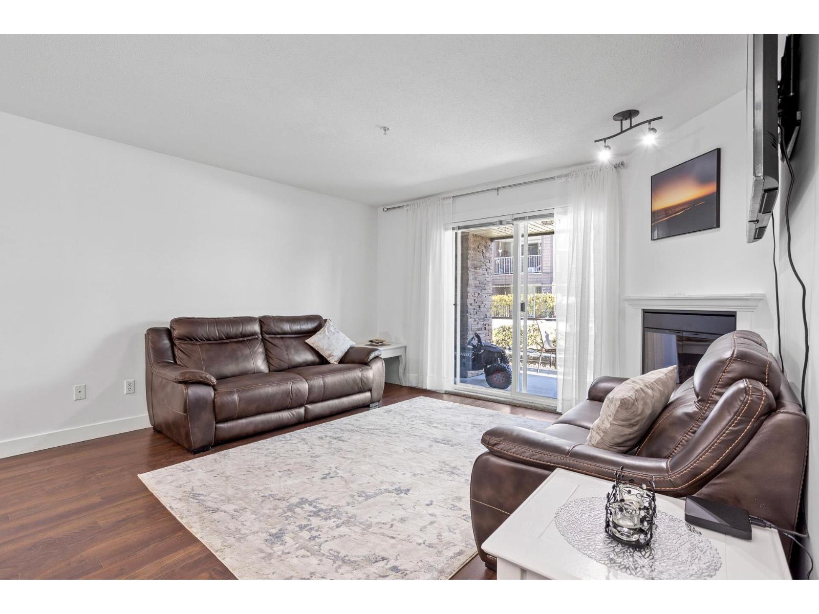 107 2038 Sandalwood Crescent Property Photo 7