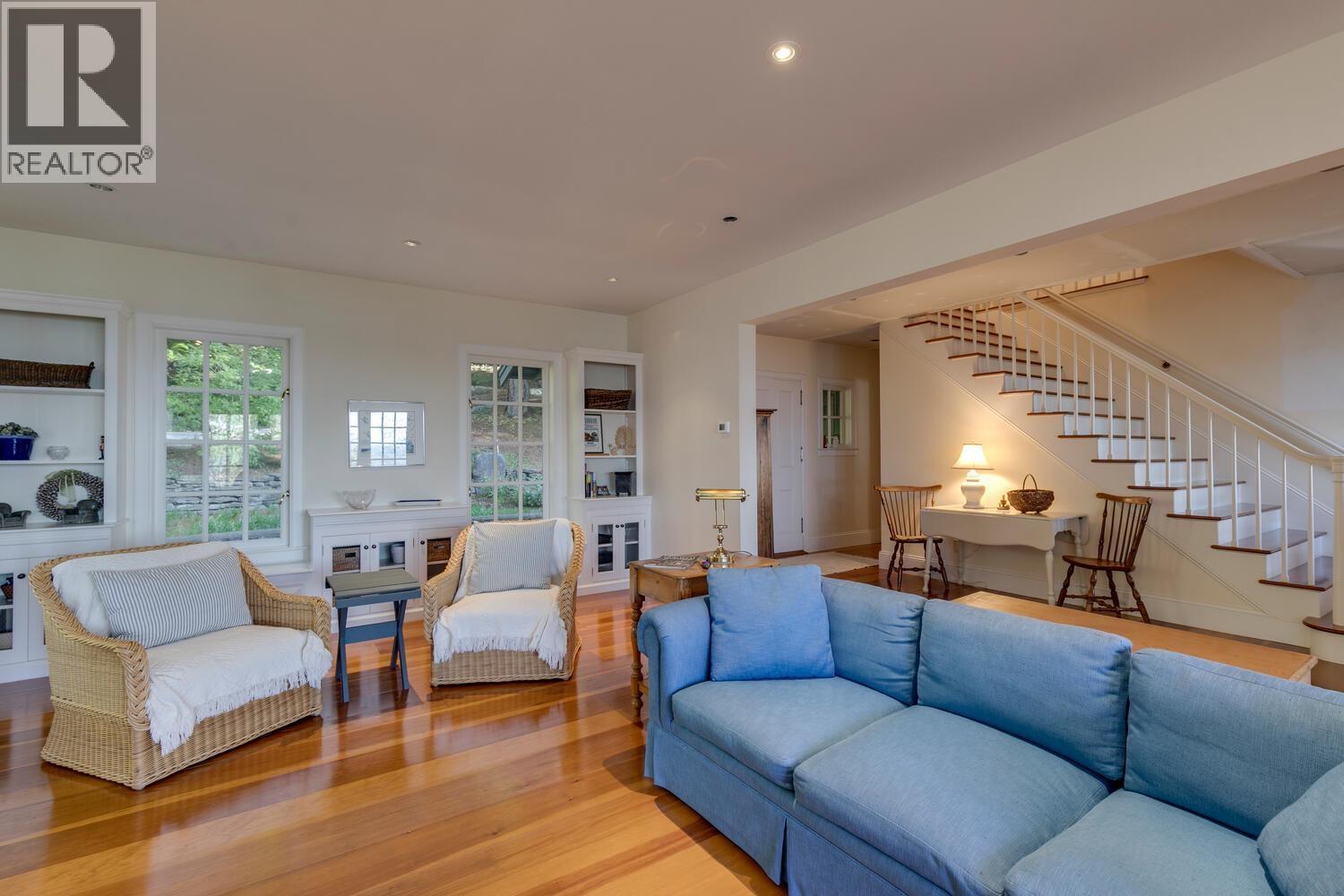 1289 Gower Point Road Property Photo 9