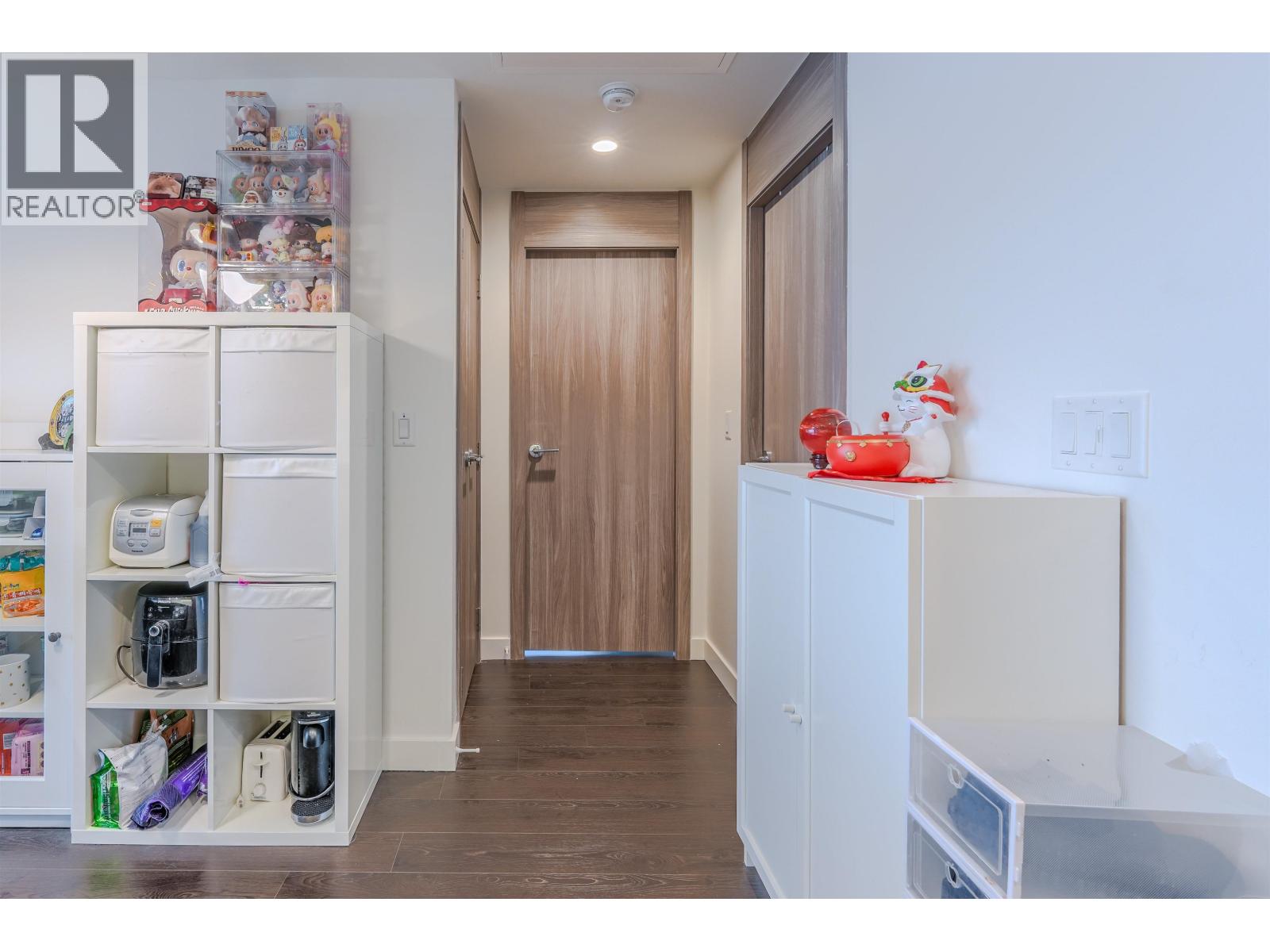 1602 4890 Lougheed Highway Property Photo 16