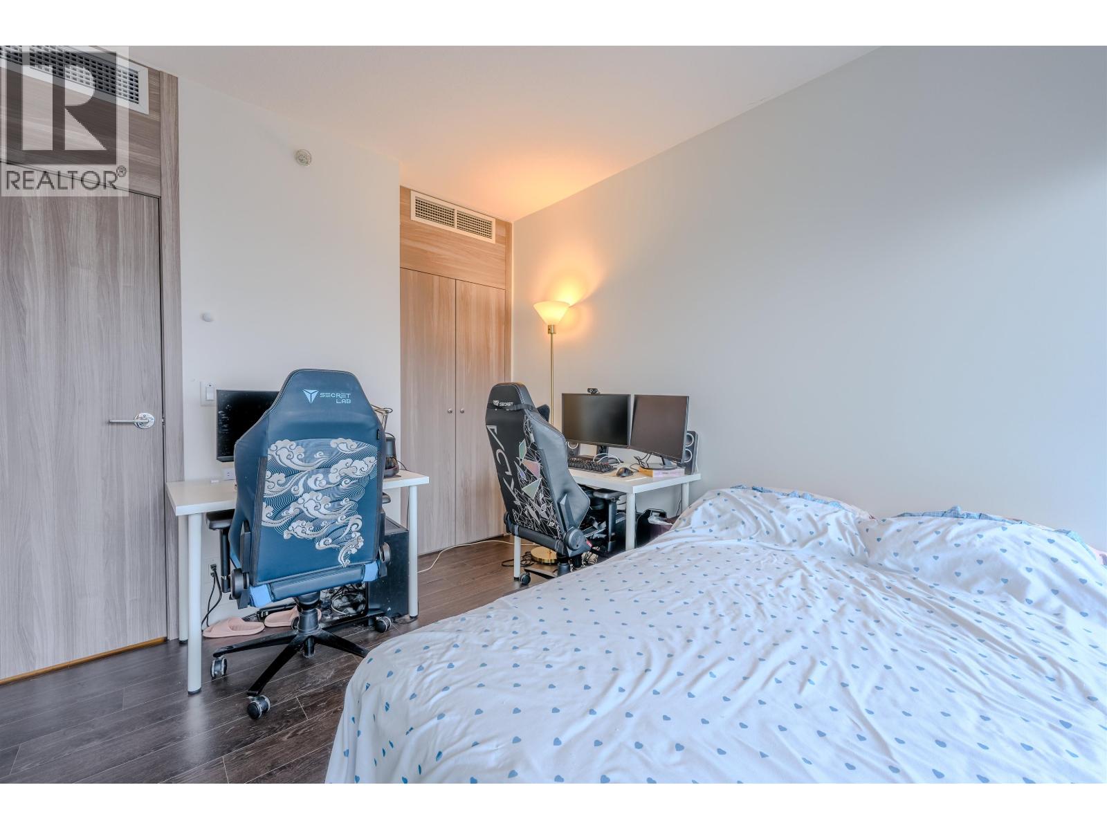 1602 4890 Lougheed Highway Property Photo 20