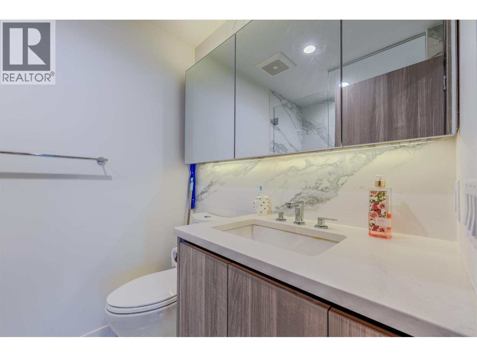 1602 4890 Lougheed Highway Property Photo 26