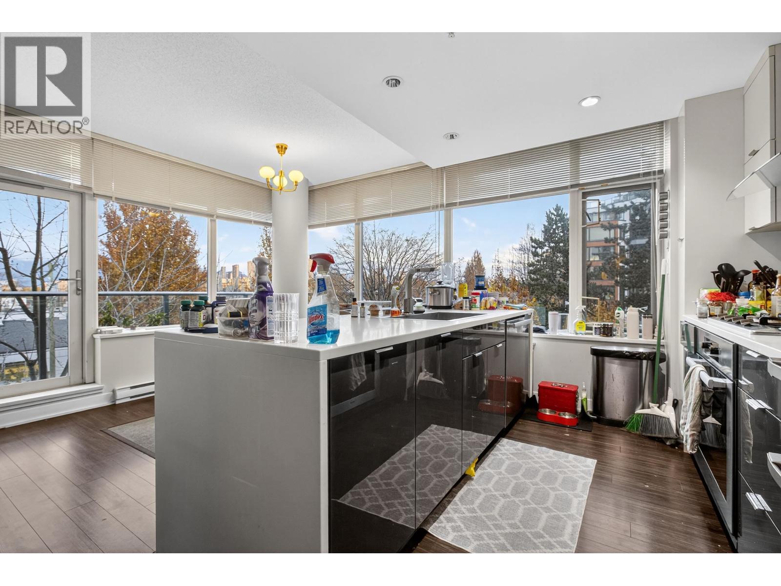 210 1777 W 7th Avenue Property Photo 10