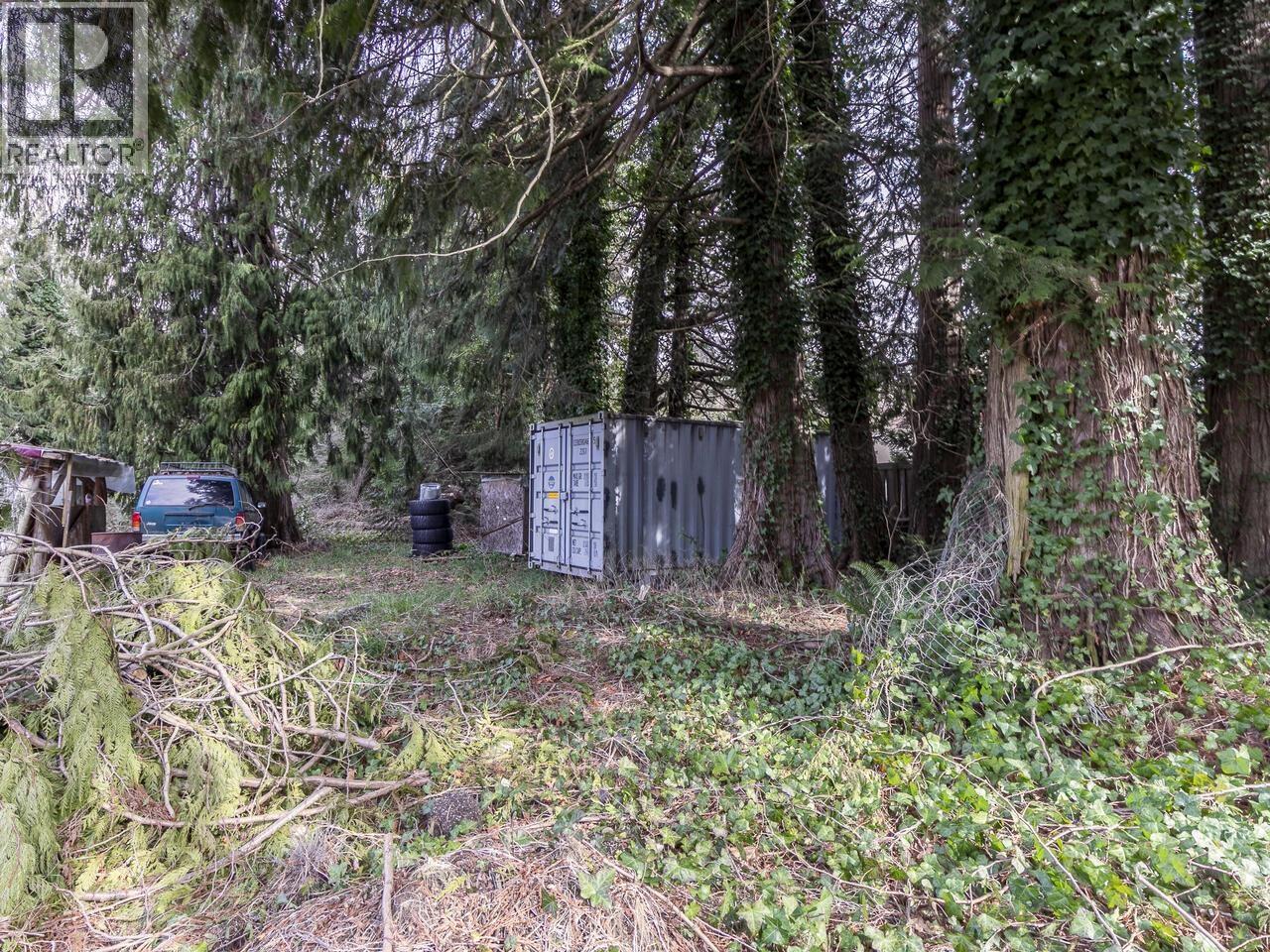 4404 Sunshine Coast Highway Property Photo 9