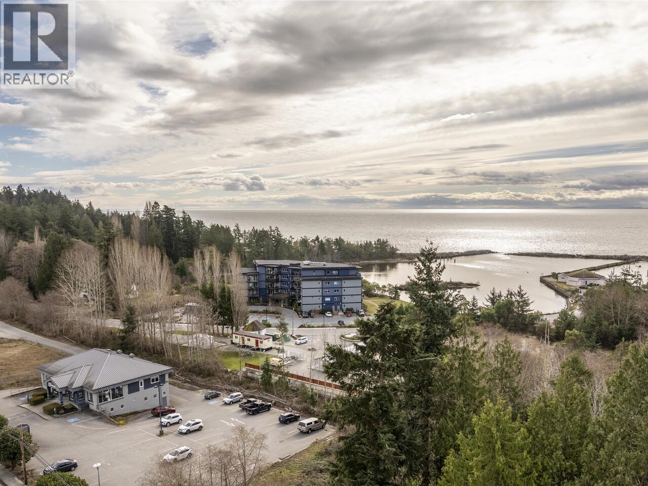 4404 Sunshine Coast Highway Property Photo 14