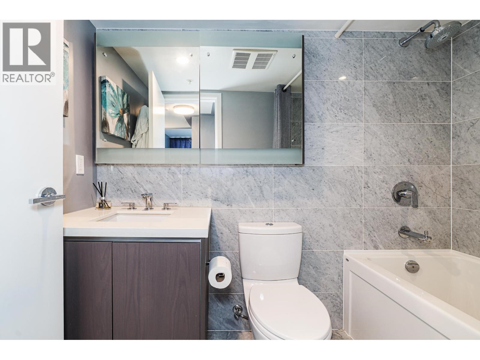 601 8833 Hazelbridge Way Property Photo 17