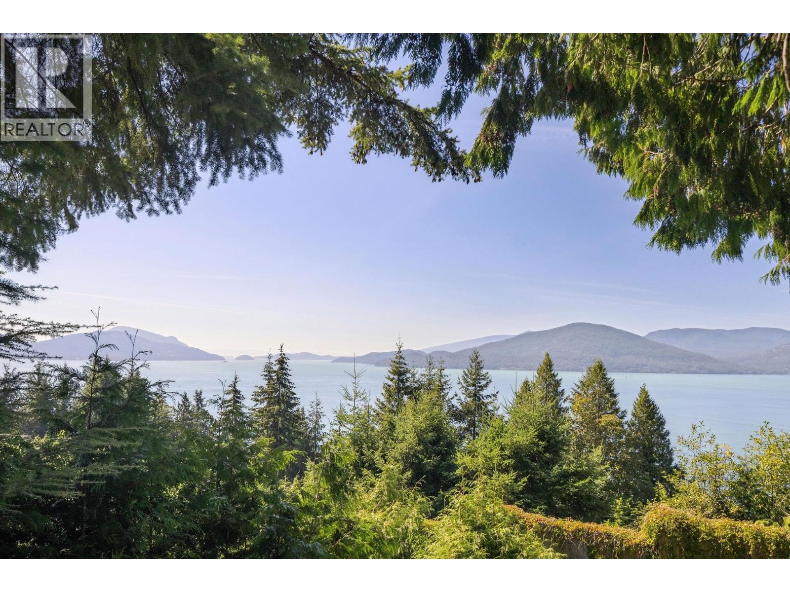 330 Bayview Road Property Photo 1