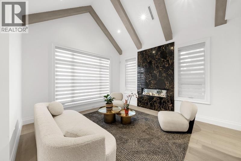 6559 Azure Road Property Photo 4