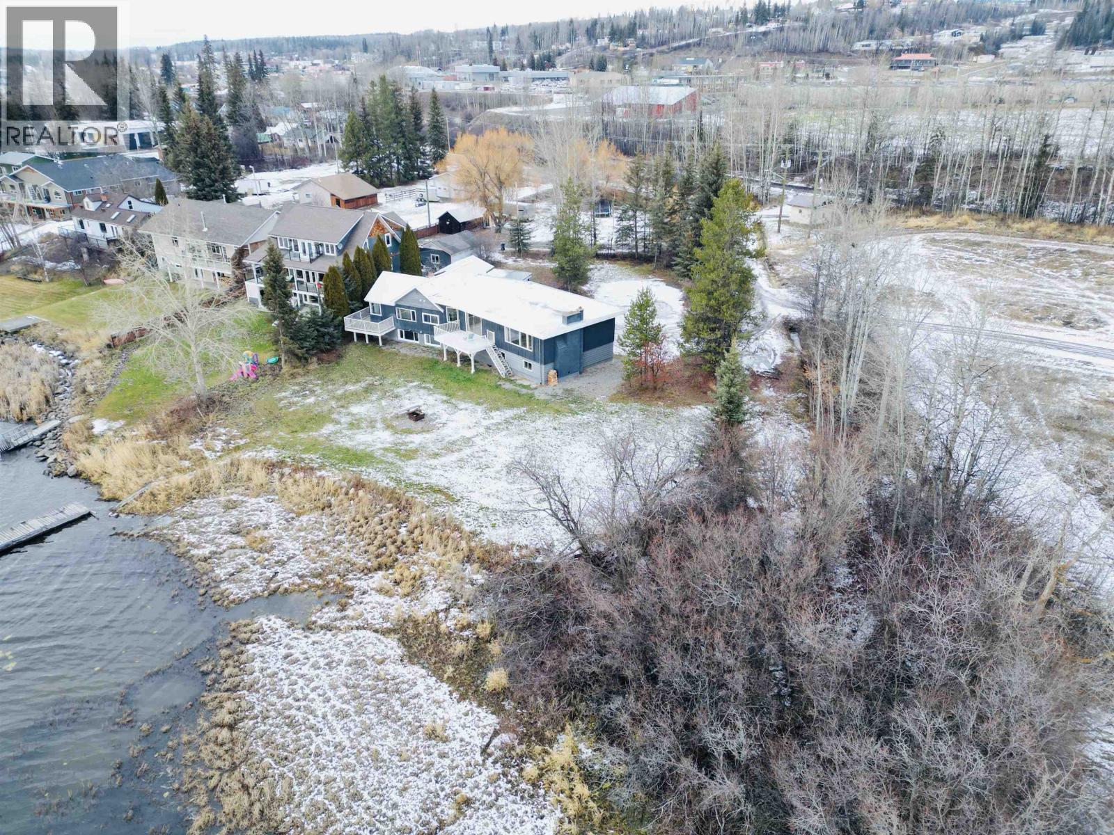298 Pioneer Way Property Photo 8