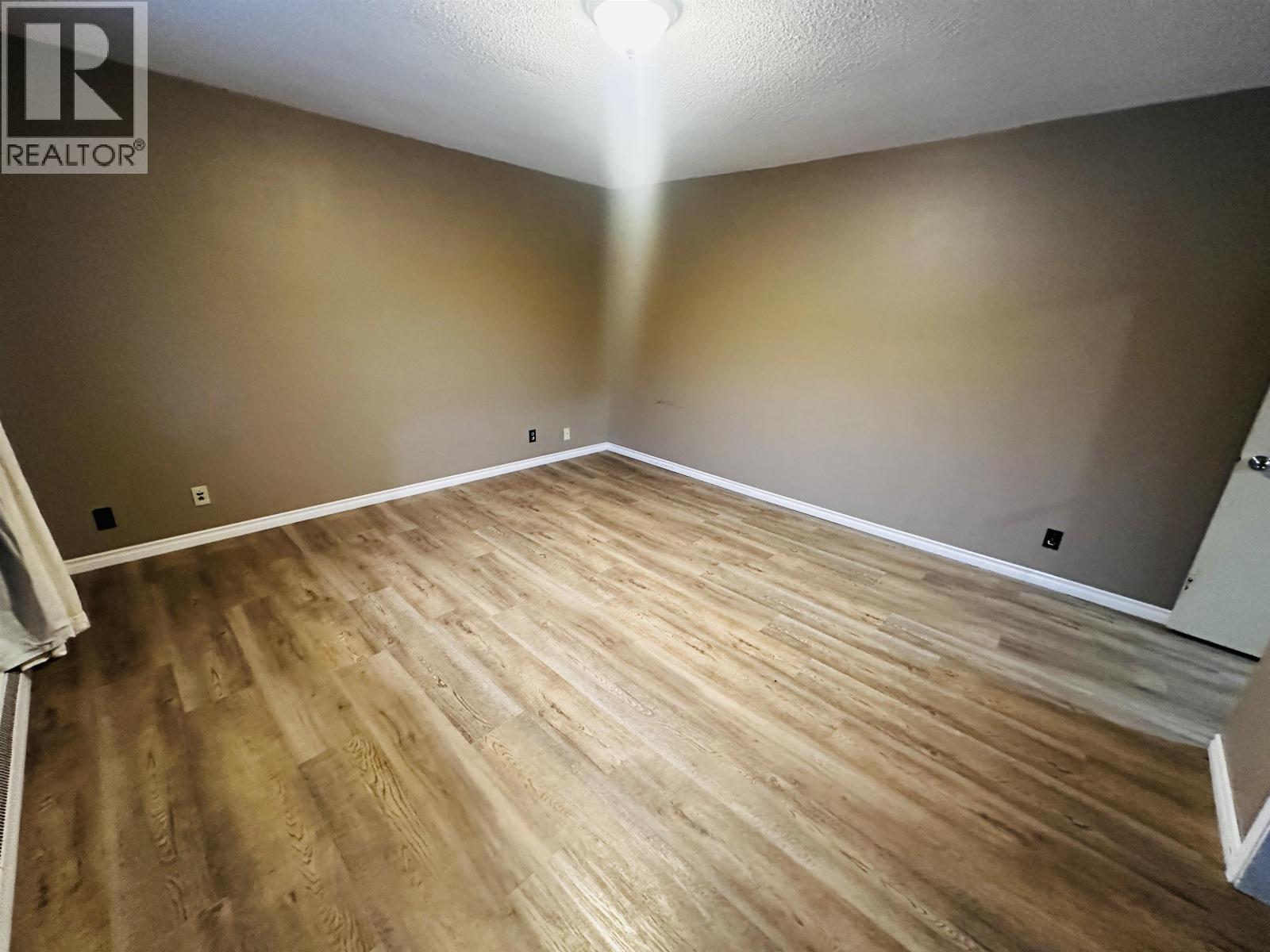 298 Pioneer Way Property Photo 22