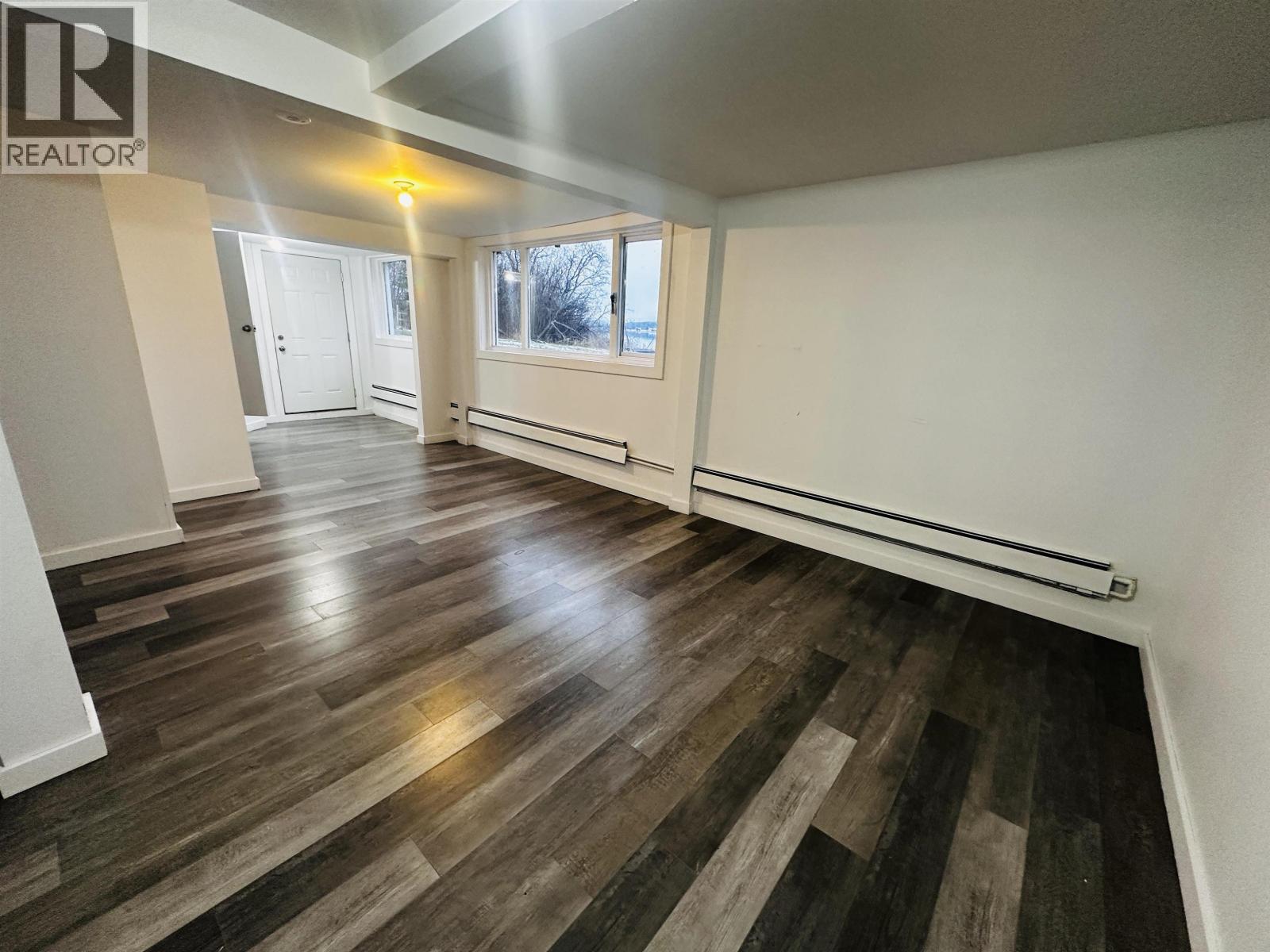 298 Pioneer Way Property Photo 34