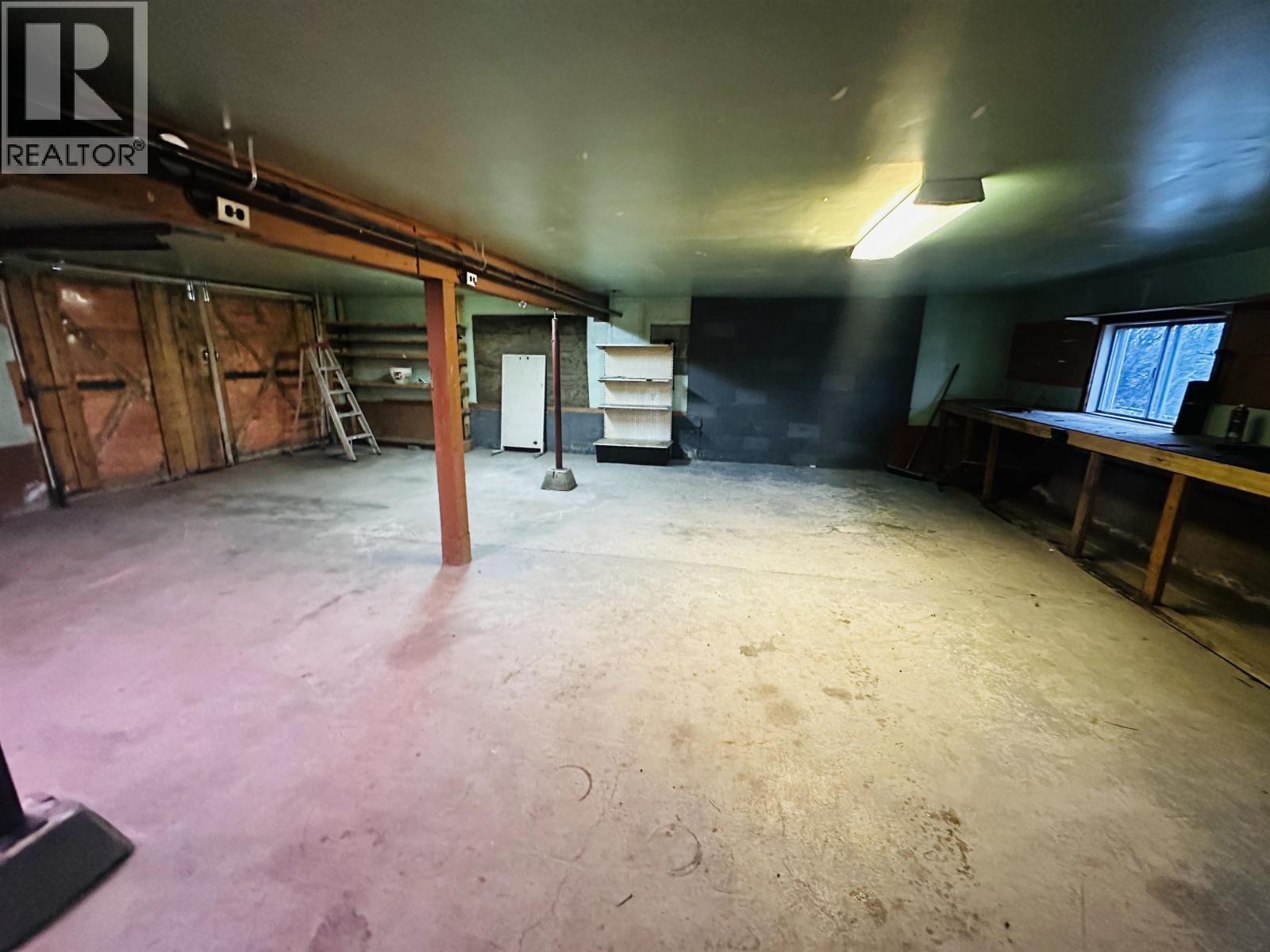 298 Pioneer Way Property Photo 39