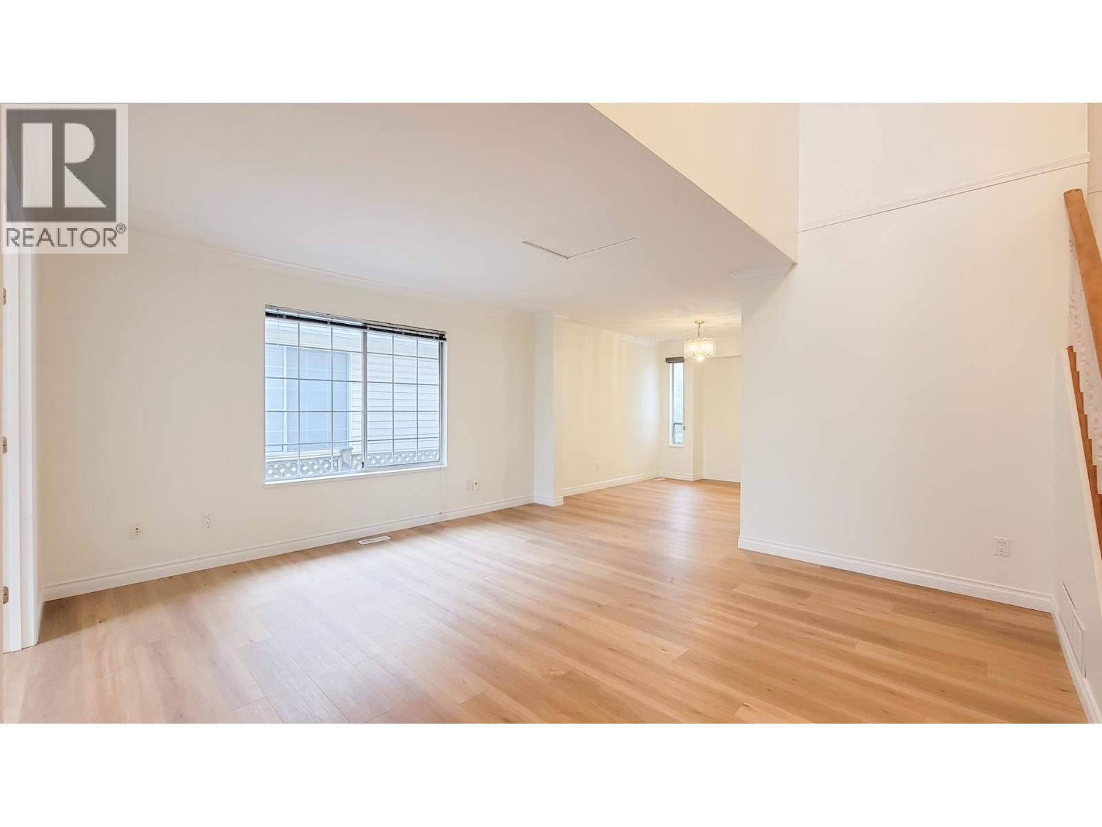 22260 Garratt Drive Property Photo 6