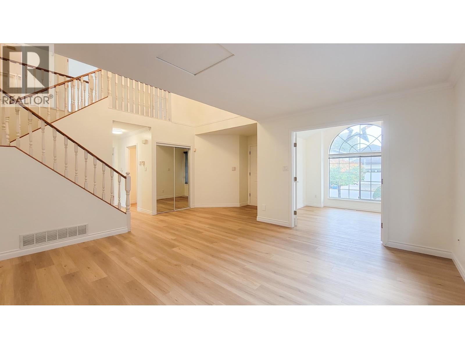 22260 Garratt Drive Property Photo 7