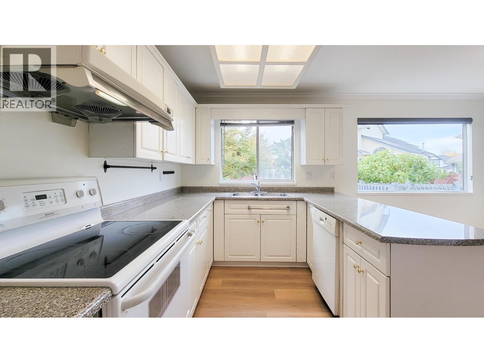 22260 Garratt Drive Property Photo 11