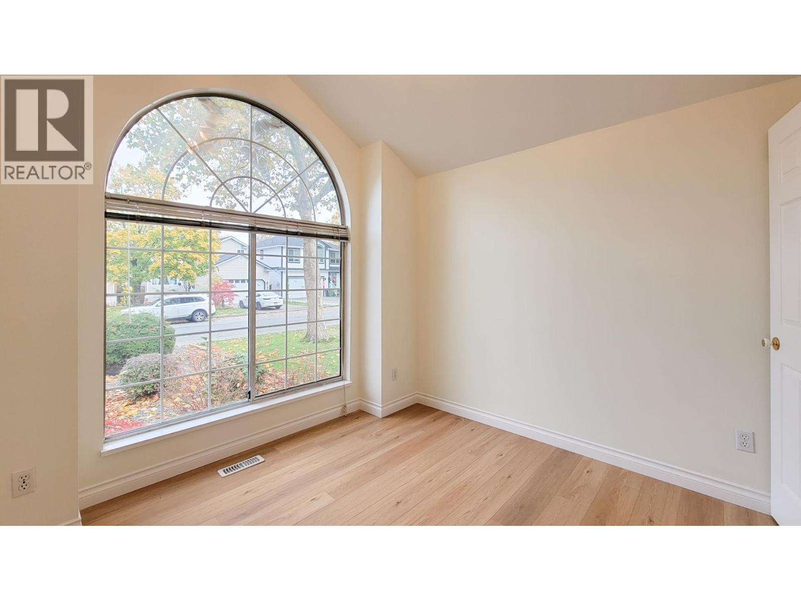 22260 Garratt Drive Property Photo 18