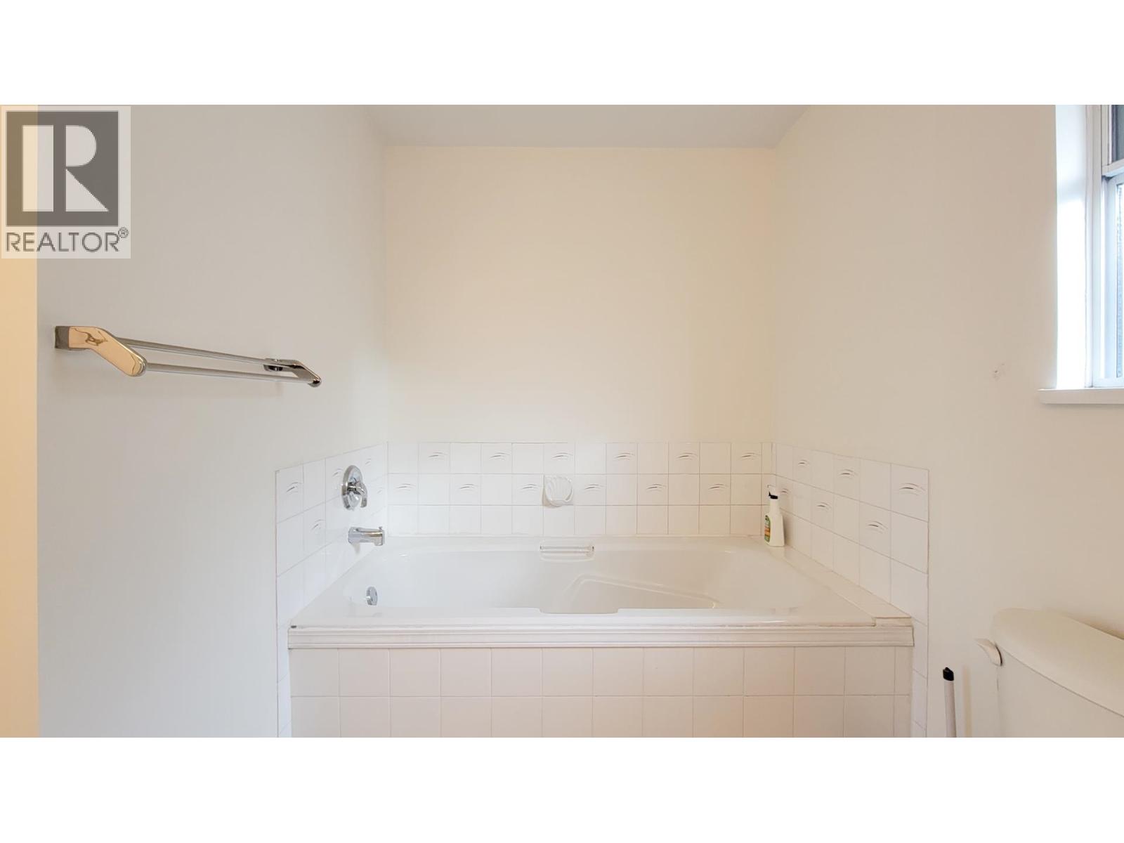 22260 Garratt Drive Property Photo 24