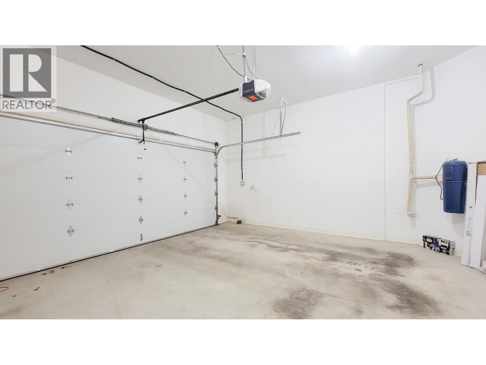 22260 Garratt Drive Property Photo 32