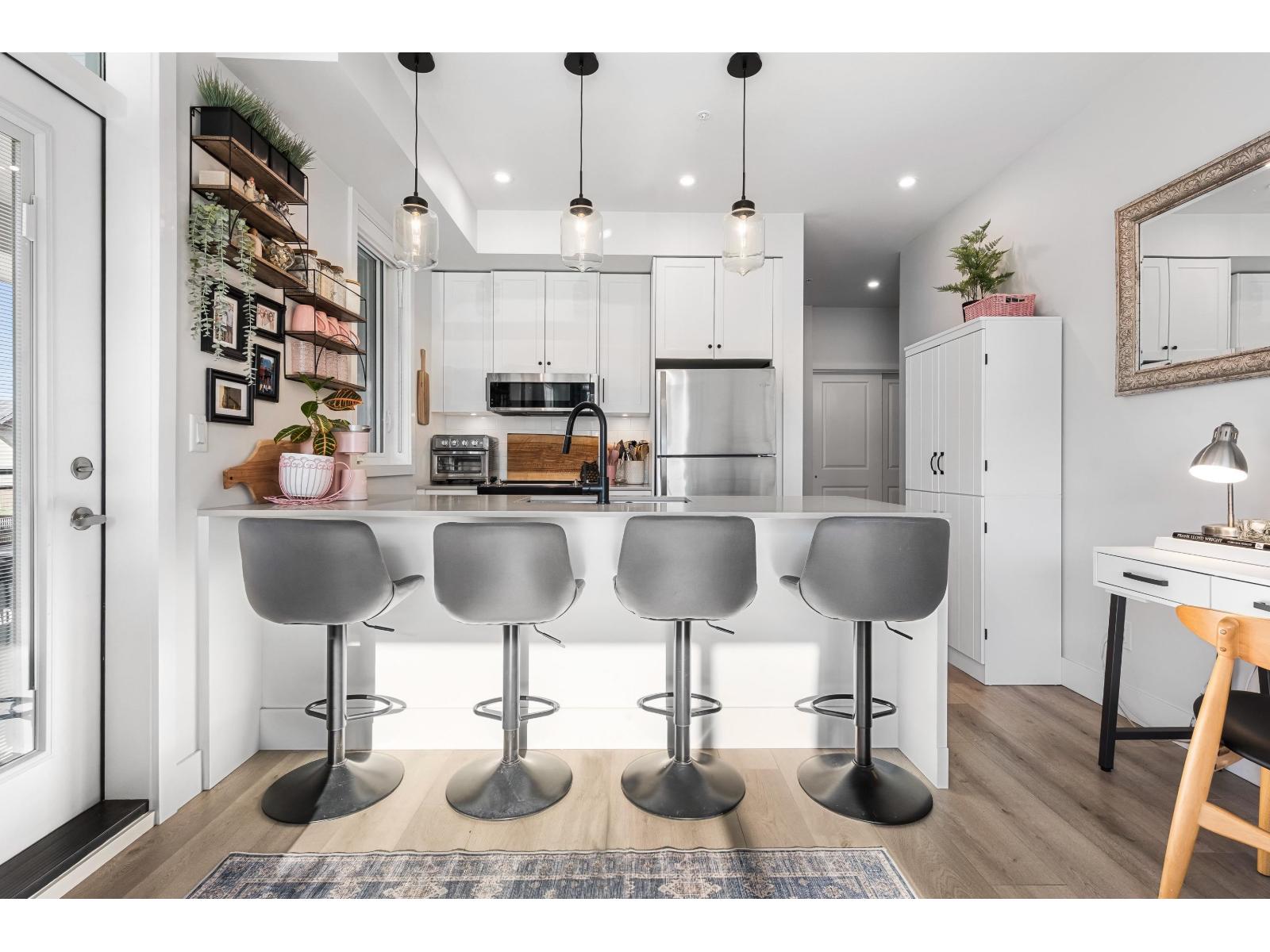 6045 CHILLIWACK RIVER Road #203