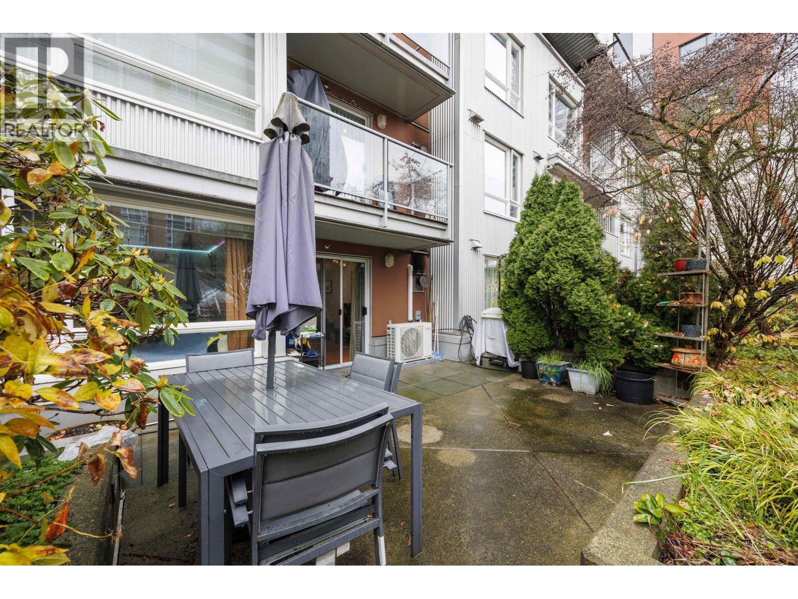 210 1163 The High Street Property Photo 8
