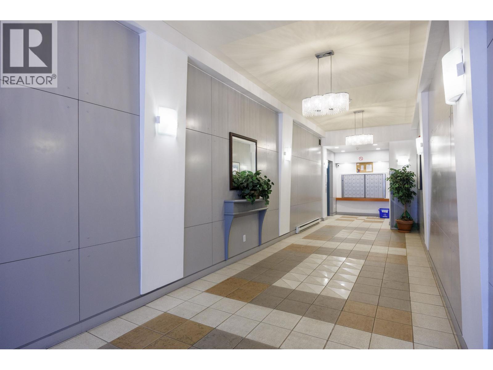 210 1163 The High Street Property Photo 14