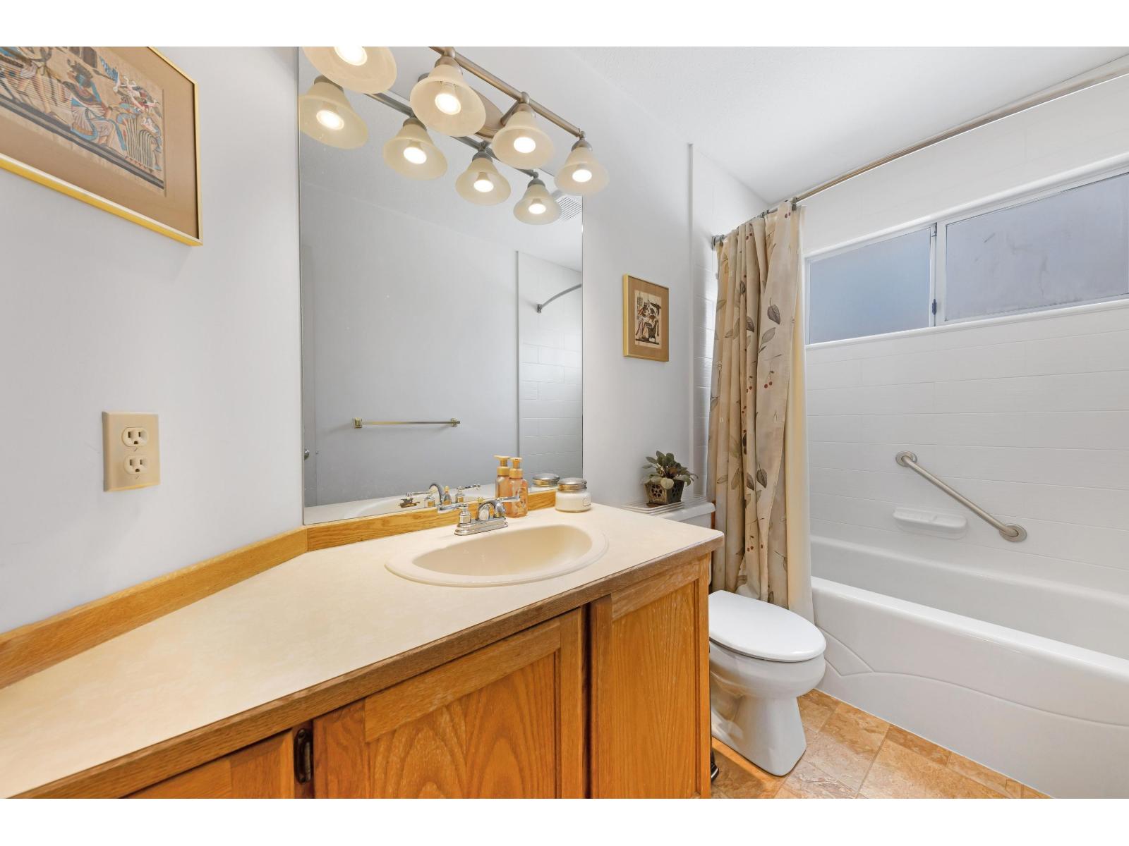 15852 100 Avenue Property Photo 10
