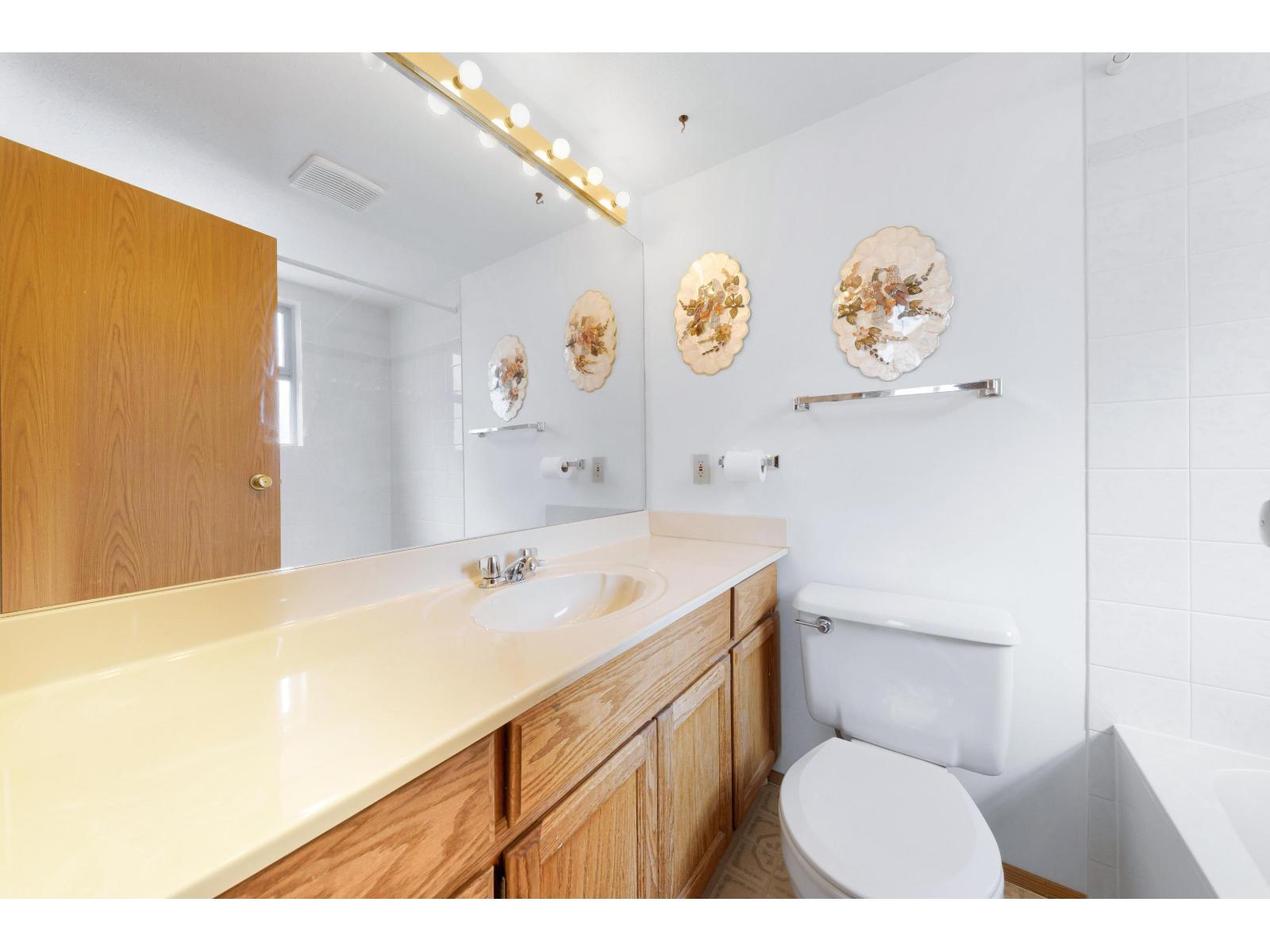 15852 100 Avenue Property Photo 12
