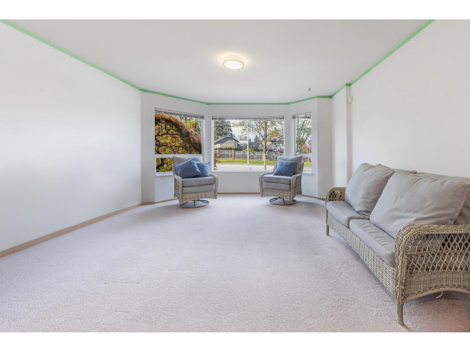 15852 100 Avenue Property Photo 18