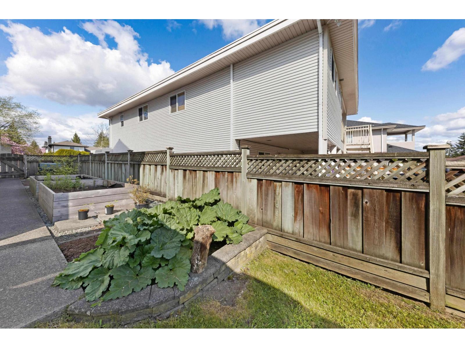 15852 100 Avenue Property Photo 27
