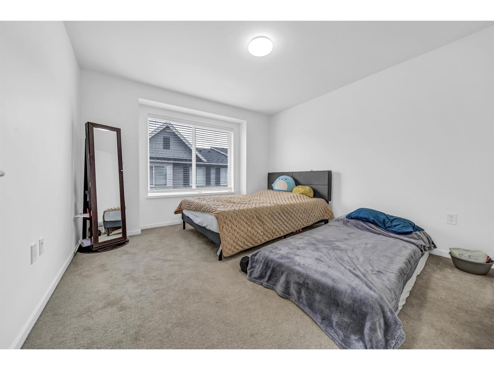120 15778 85 Avenue Property Photo 13