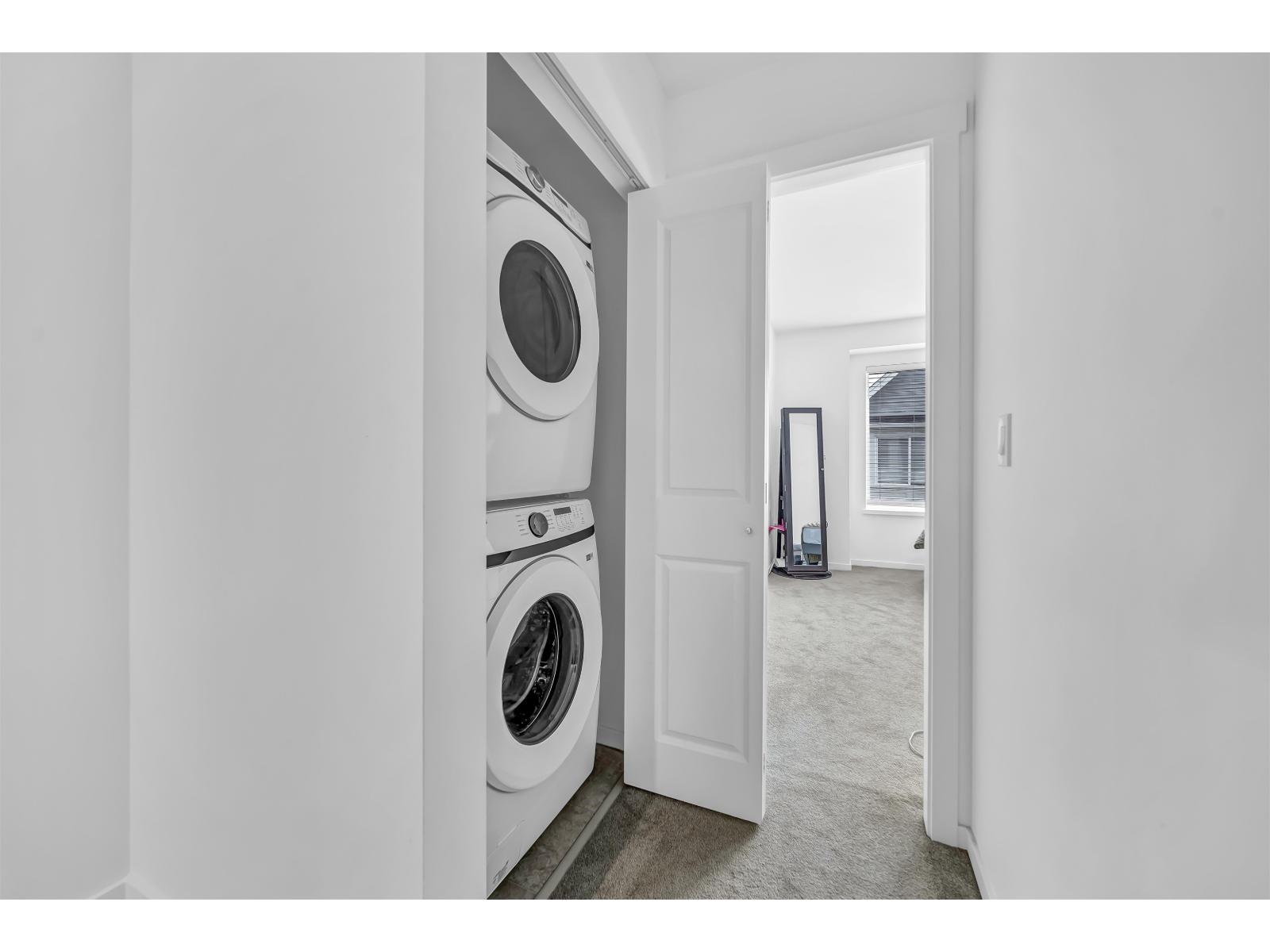 120 15778 85 Avenue Property Photo 17