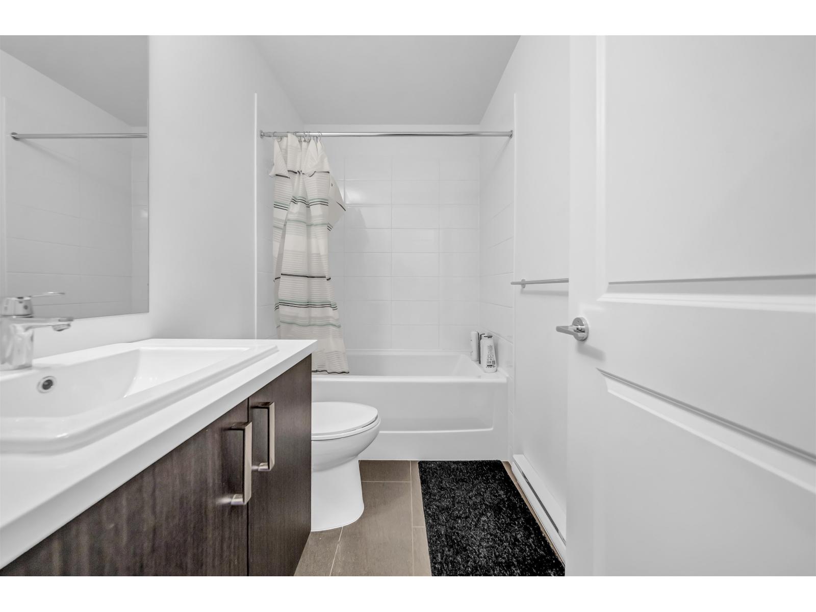 120 15778 85 Avenue Property Photo 18