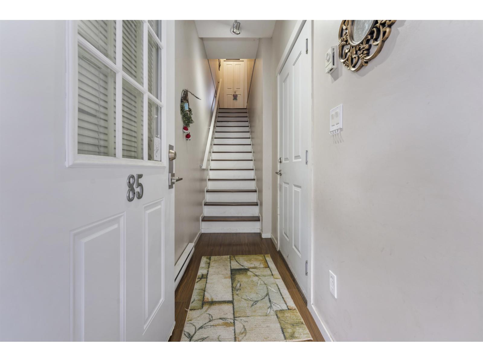 85 15155 62a Avenue Property Photo 4