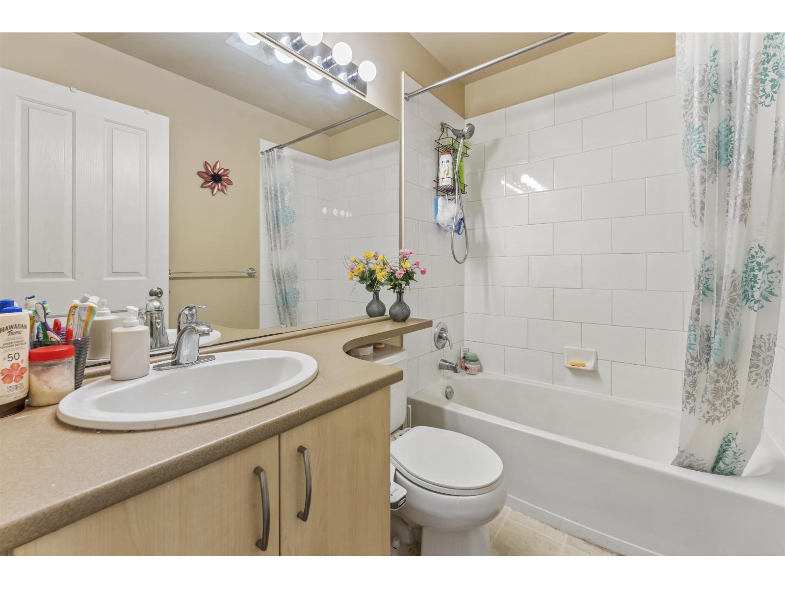 85 15155 62a Avenue Property Photo 21