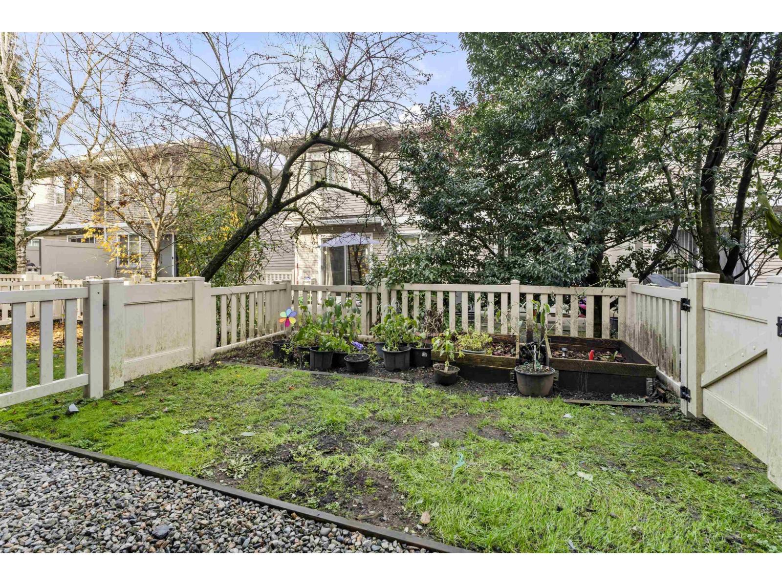 85 15155 62a Avenue Property Photo 26