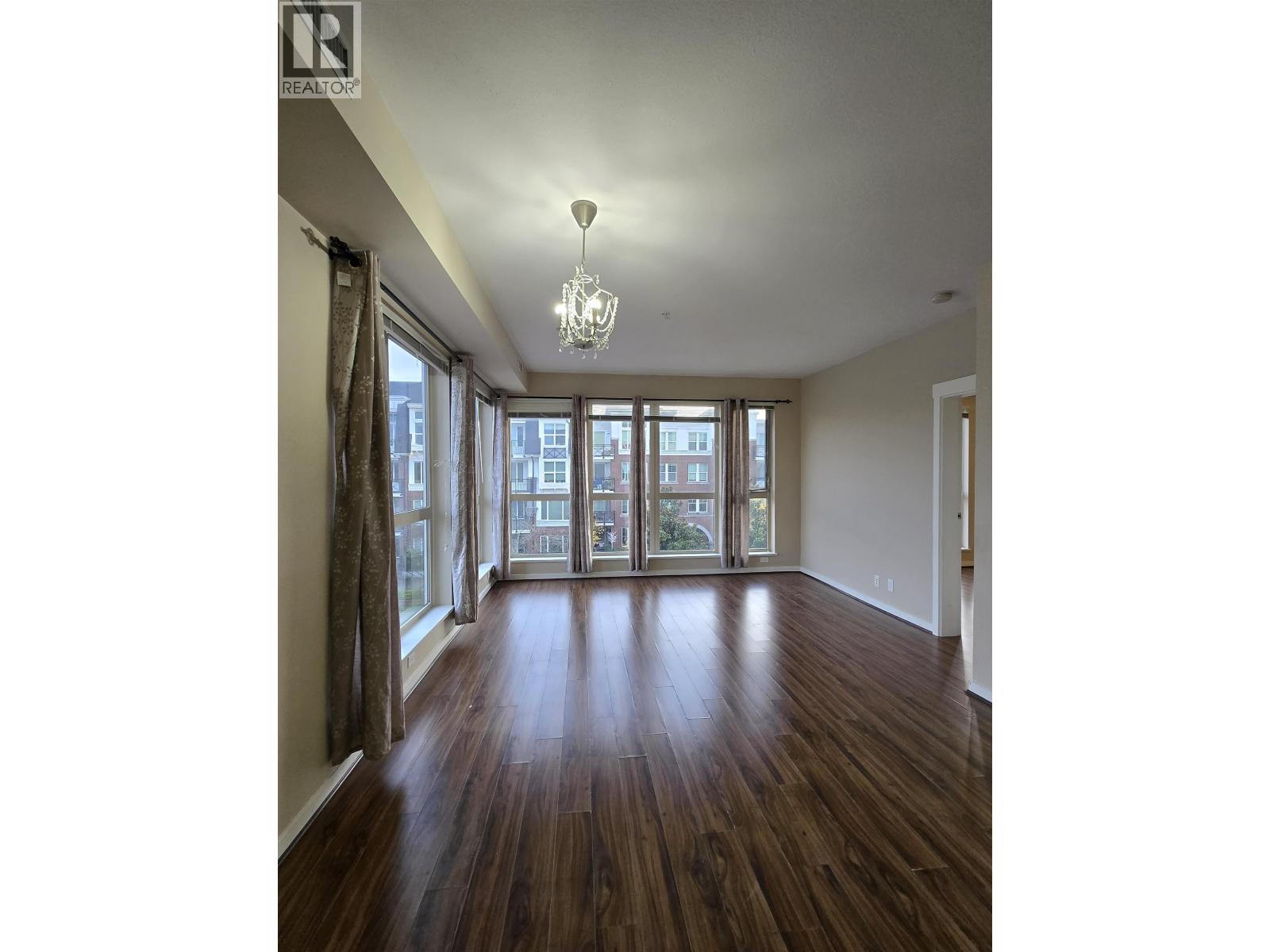 385 4133 Stolberg Street Property Photo 1