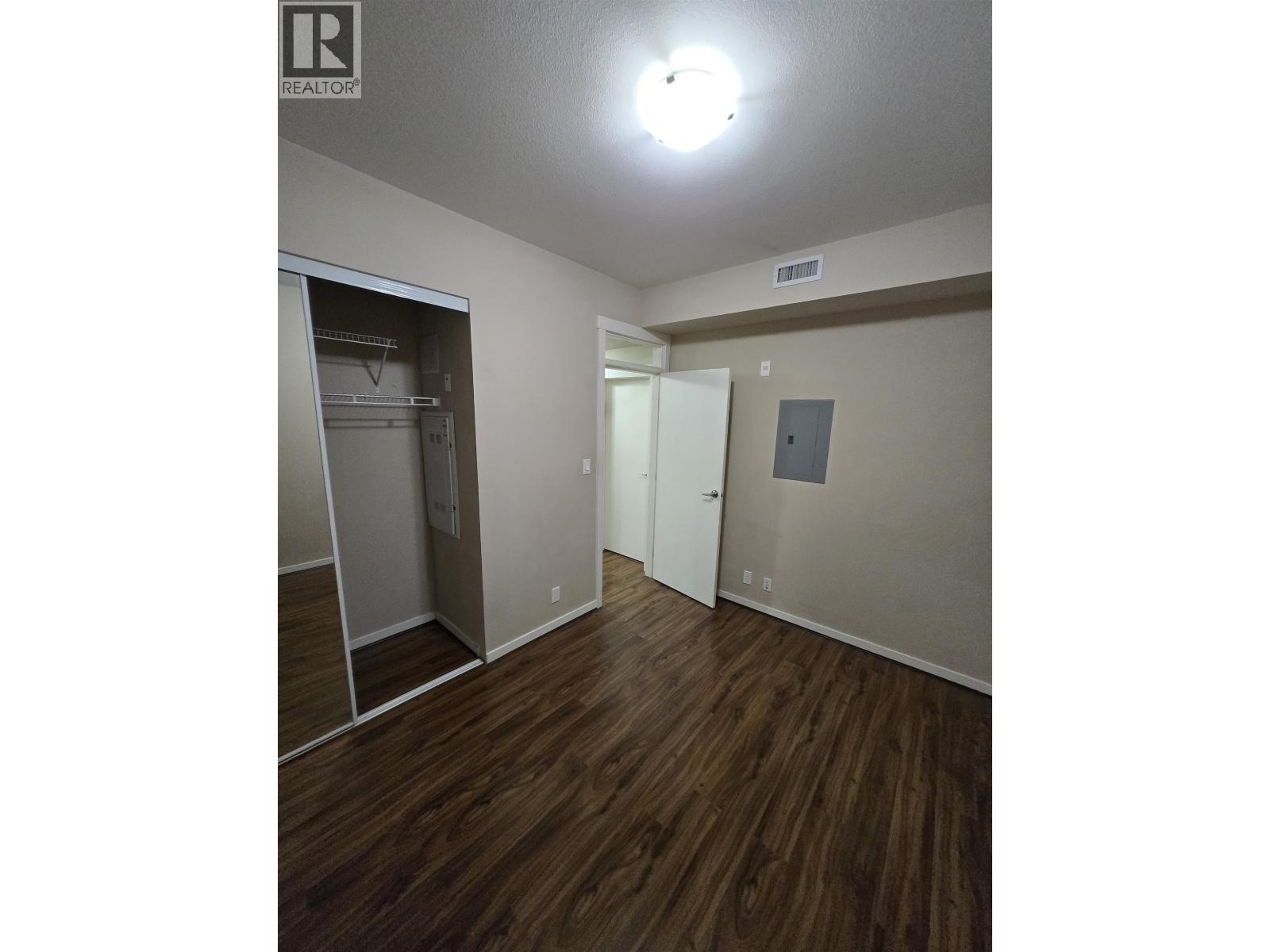 385 4133 Stolberg Street Property Photo 4