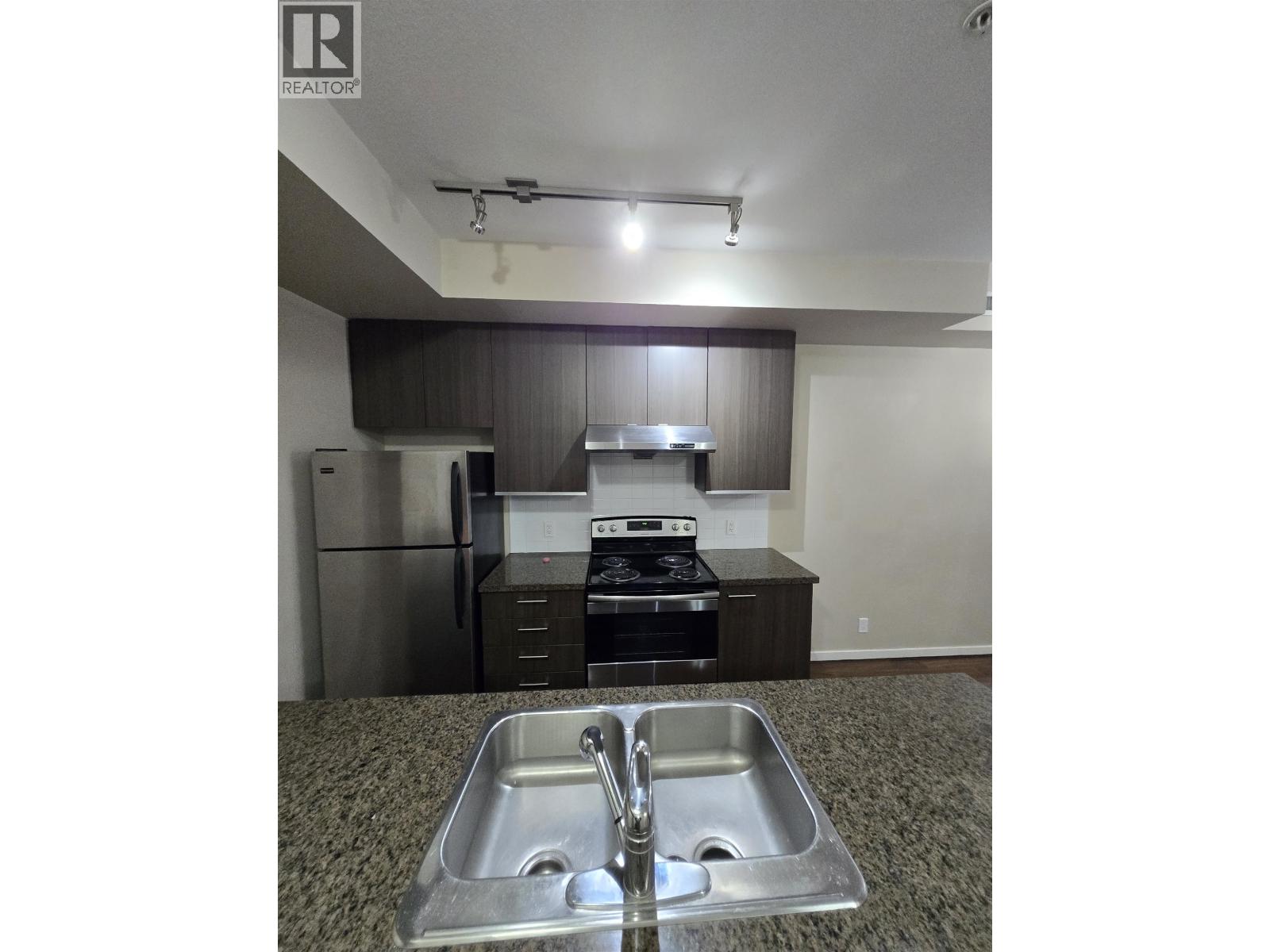 385 4133 Stolberg Street Property Photo 5