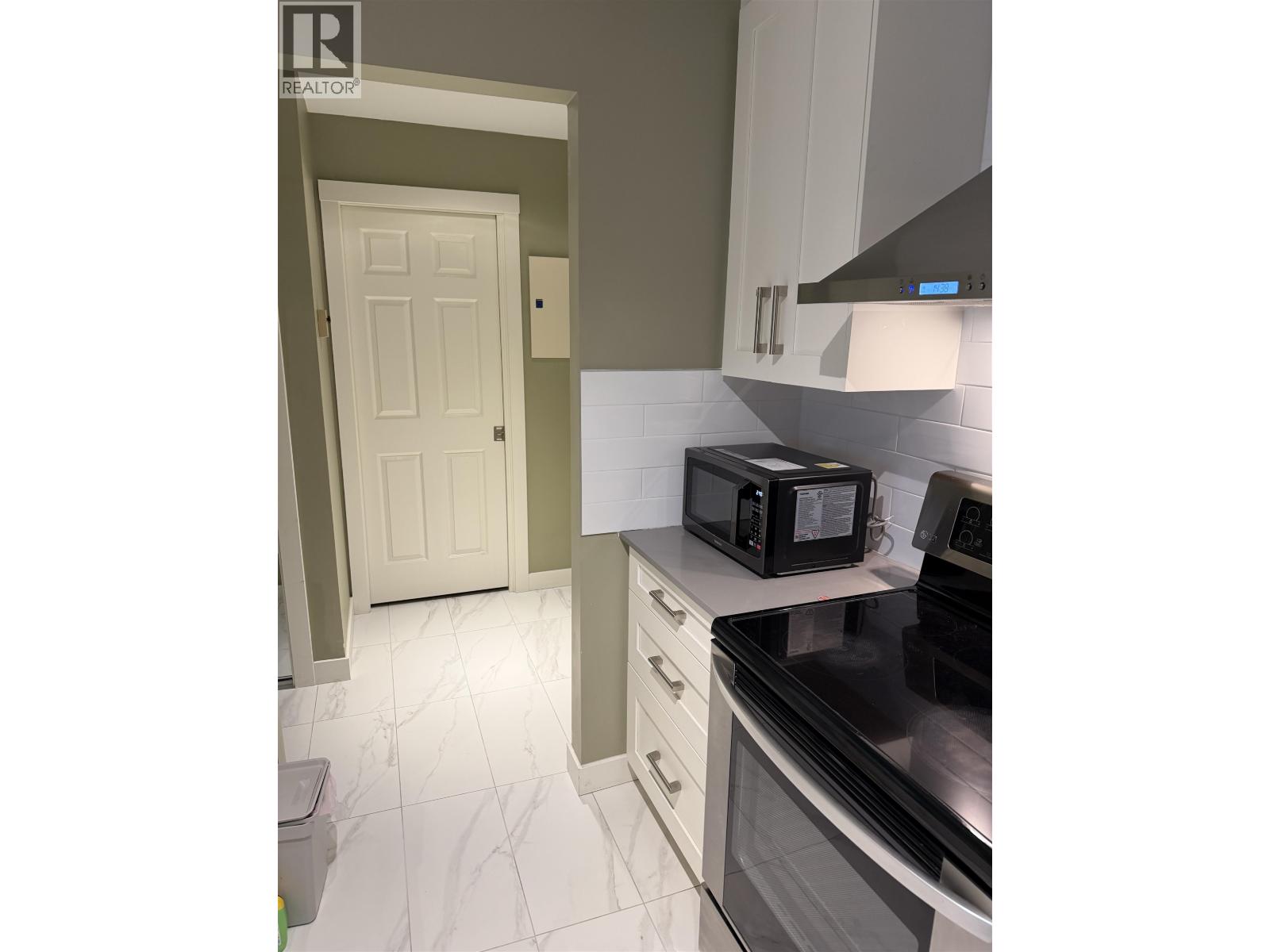 328 7480 ST. ALBANS ROAD