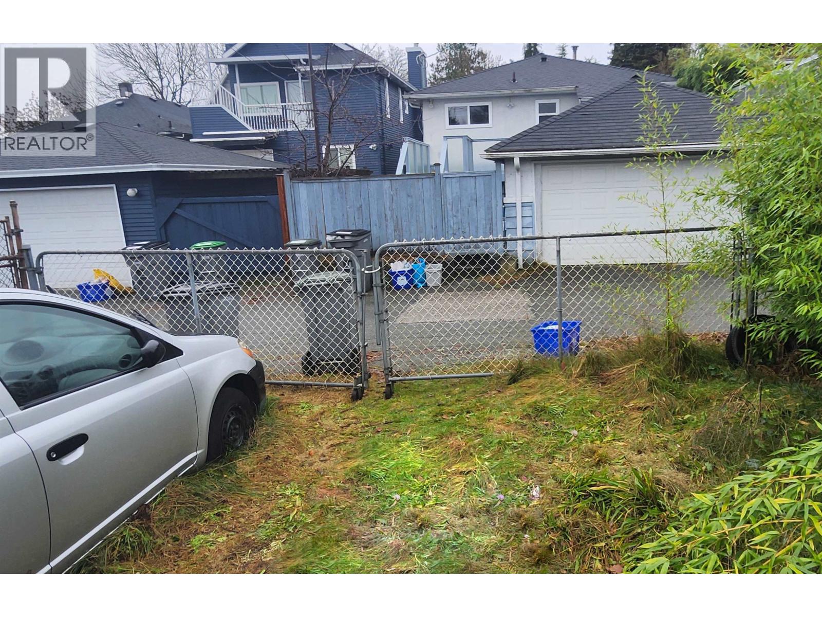 5302 Inverness Street Property Photo 3