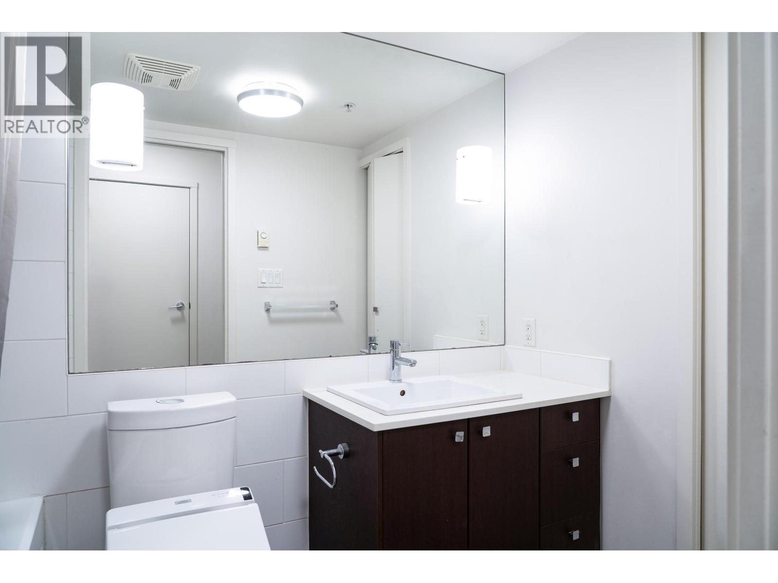 711 7080 No. 3 Road Property Photo 22