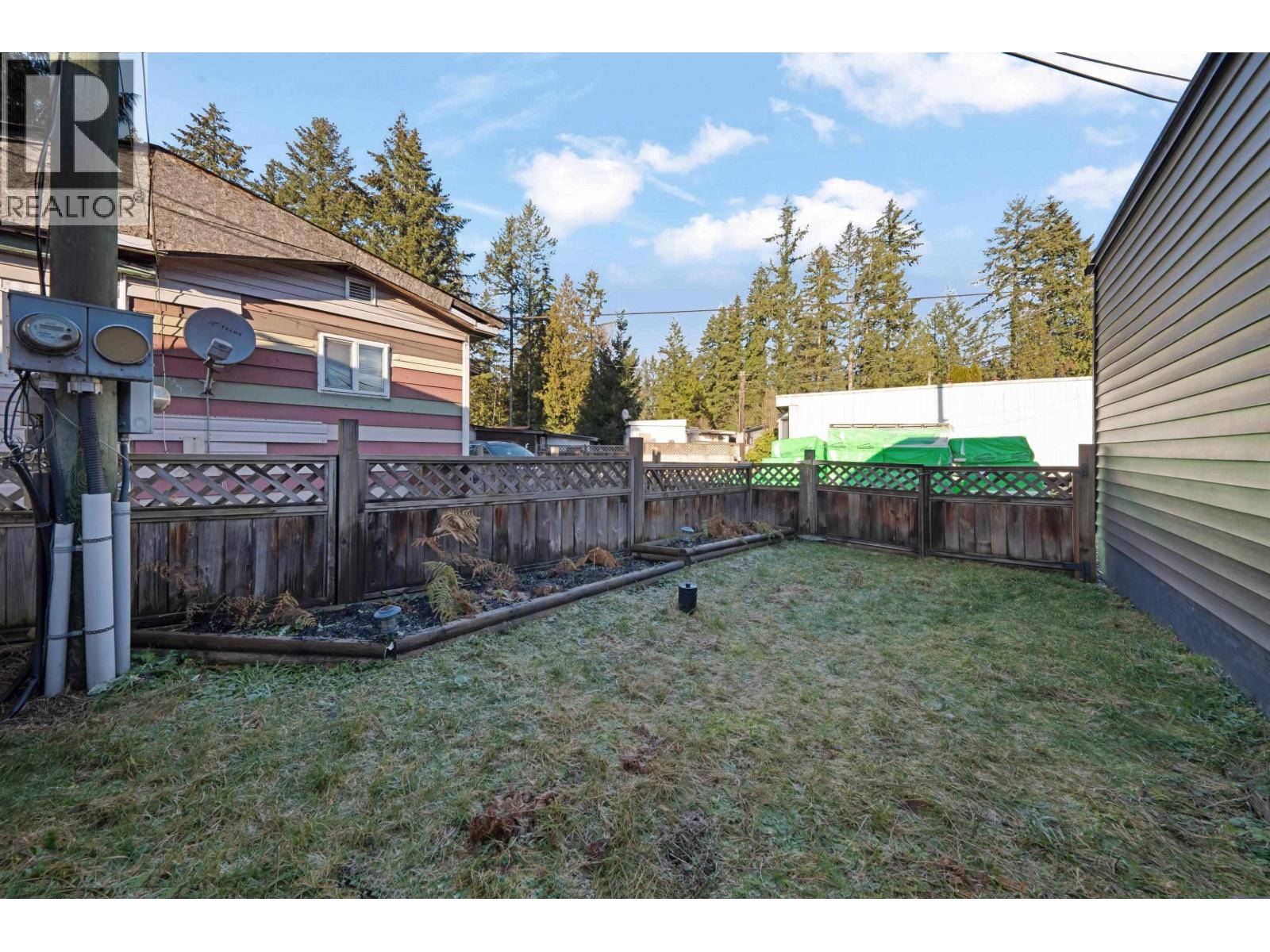 23206 Calvin Crescent Property Photo 26