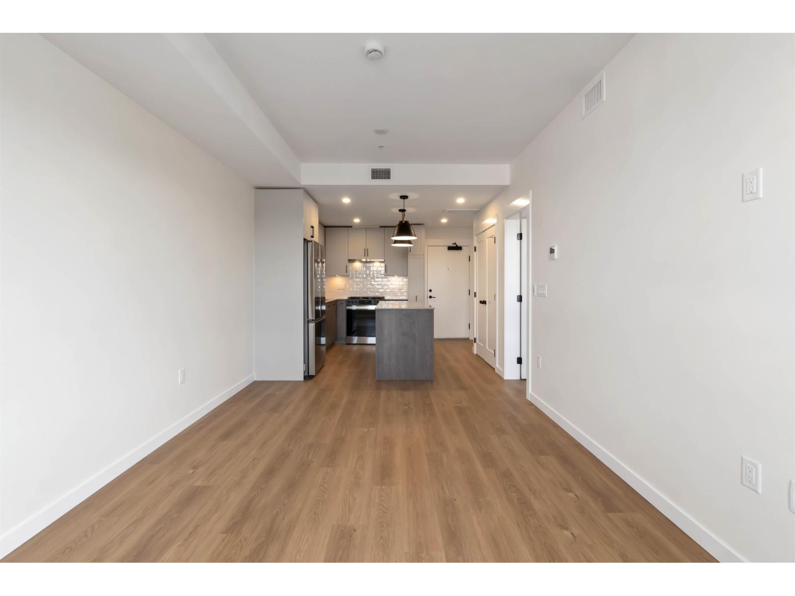 302 27215 Aldergrove Town Centre Drive Property Photo 3