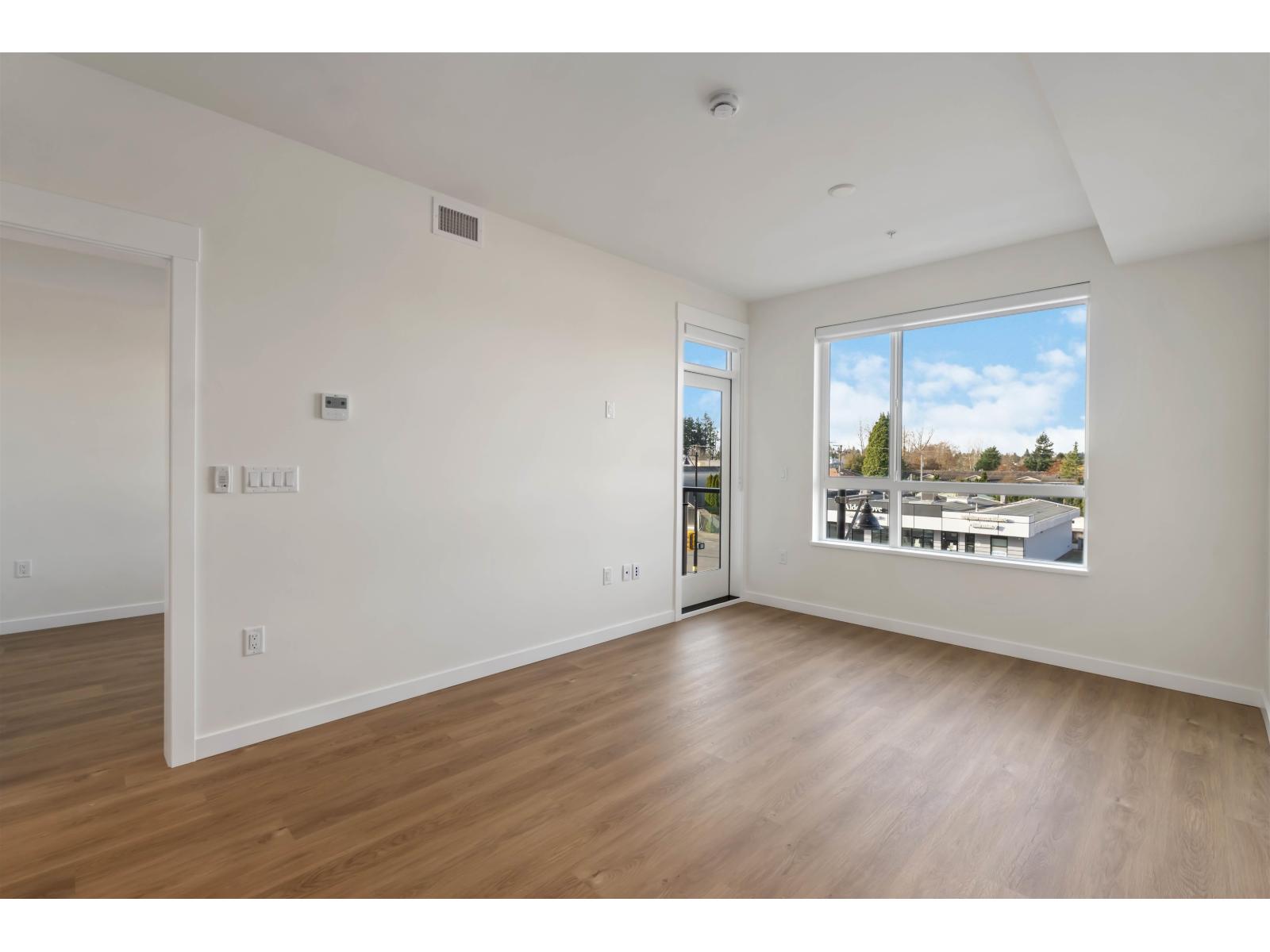 302 27215 Aldergrove Town Centre Drive Property Photo 7
