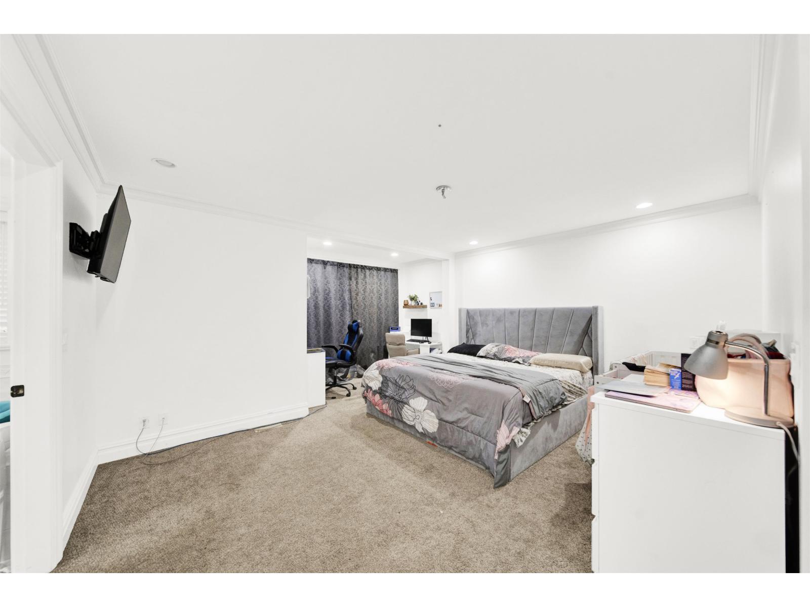 9467 163 Street Property Photo 22