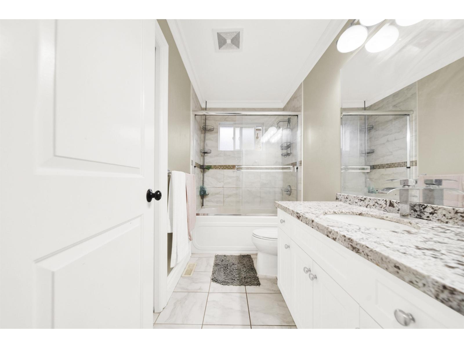 9467 163 Street Property Photo 26