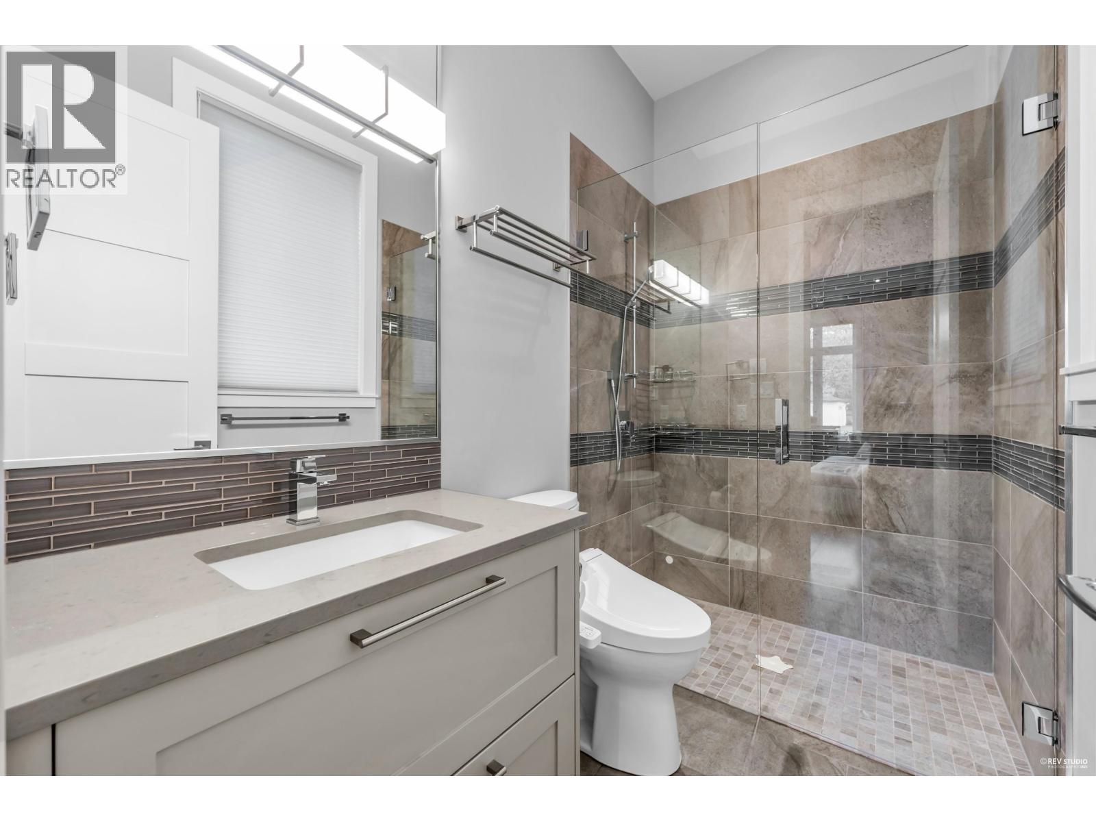7591 Gabriola Crescent Property Photo 23