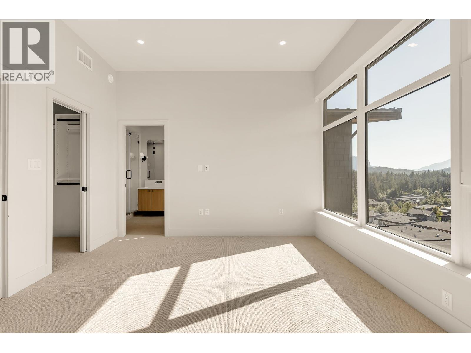 5 3407 Mamquam Road Property Photo 17