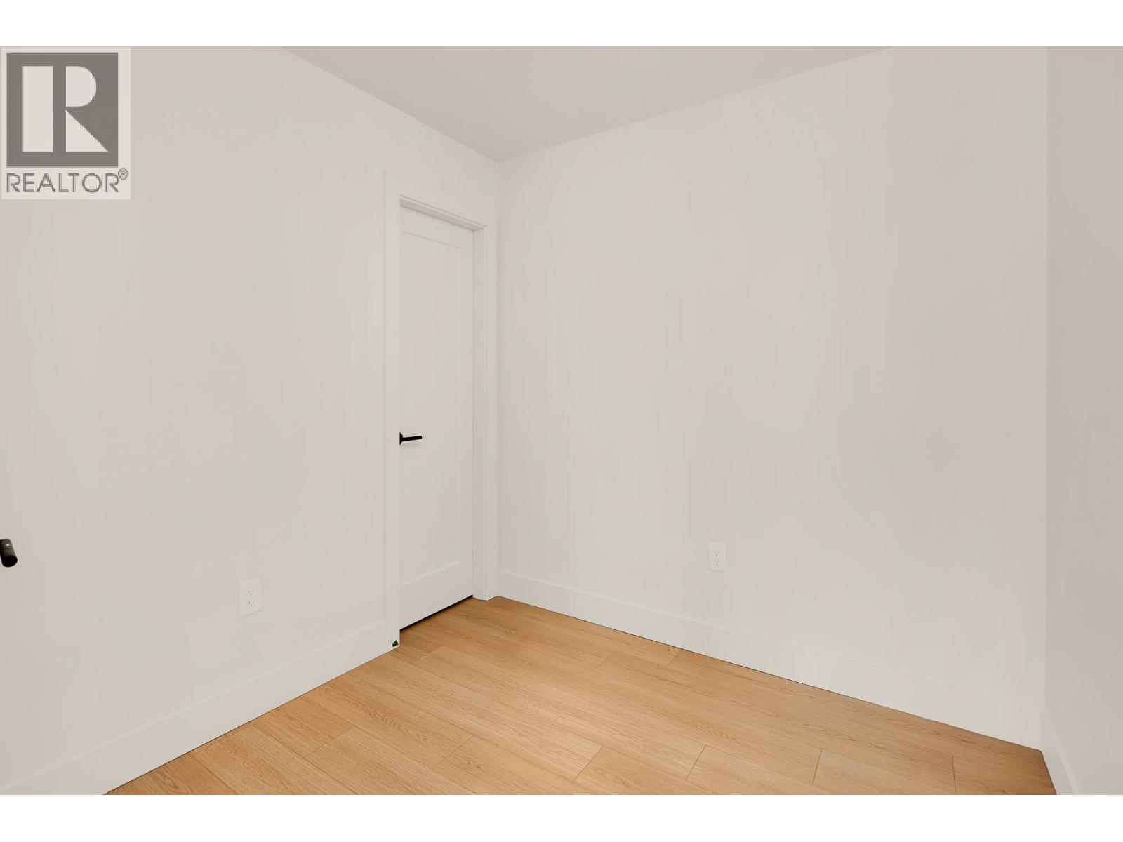5 3407 Mamquam Road Property Photo 25